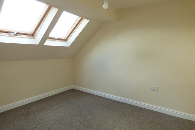 Apt 18 Brookfield Court, Spondon photo 4