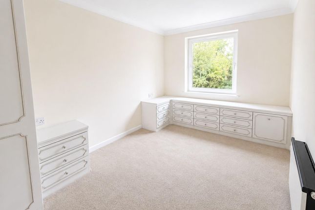 25 Homecedars House, Elstree Road, Bushey Heath photo 3