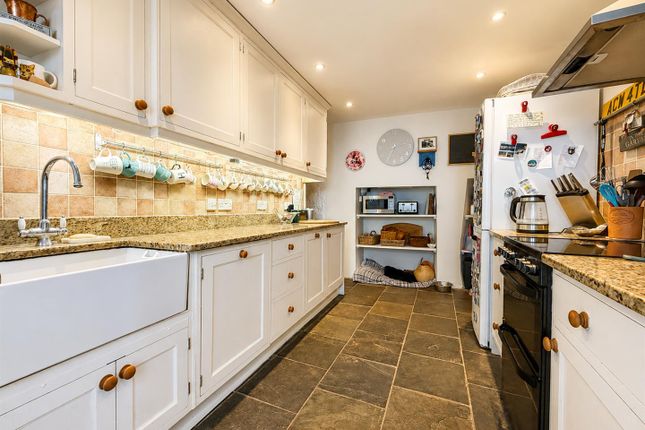 Old Forge Cottage, 133, Mount Pleasant Road, Brixham photo 4