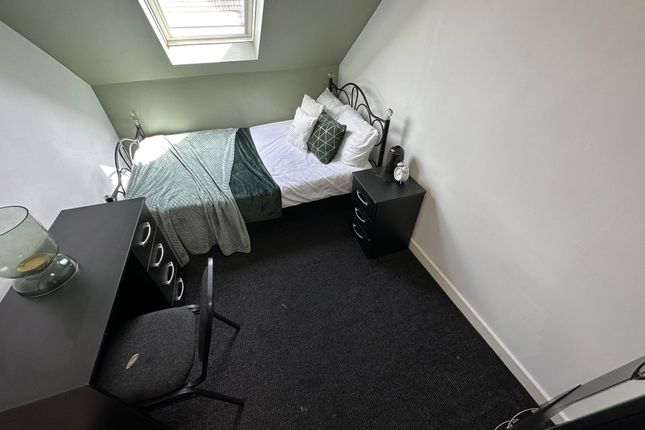 Empress Road photo 5