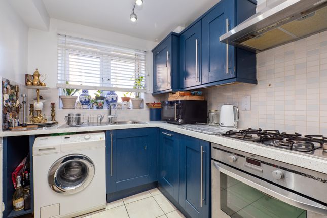 14, Hengist Way, Surrey photo 4