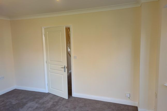 37, Aspen Drive, Whitfield photo 5