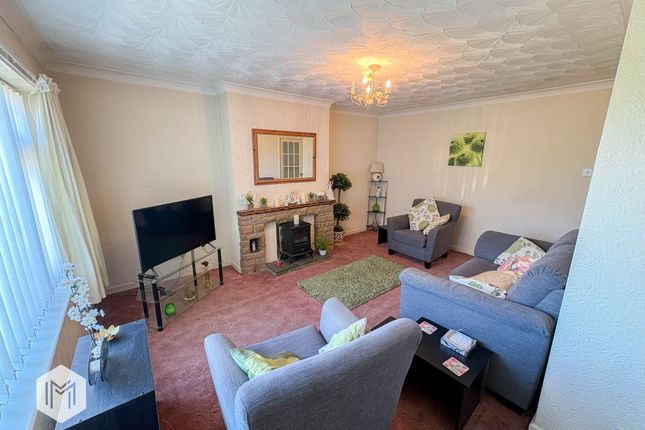 3 Meadway, Warrington photo 2