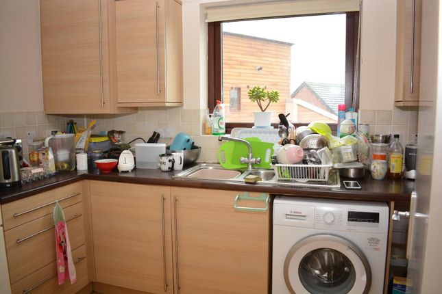 15, Butterley Gate, Milton Keynes photo 5