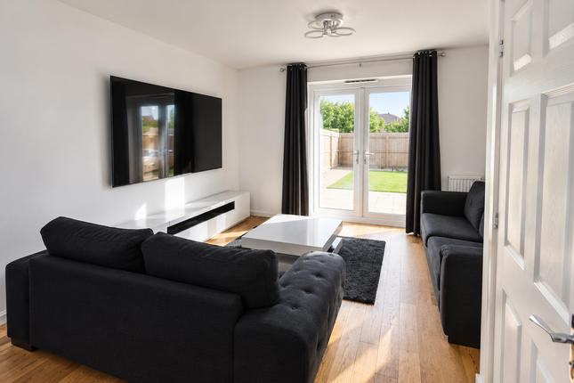 116, Willow Way, Coventry photo 4