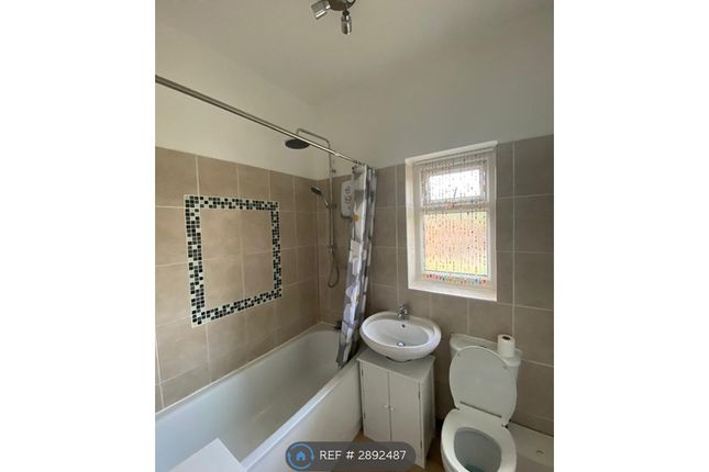 Legh St, Golborne, Warrington photo 5