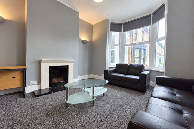Sulina Road, London photo 2