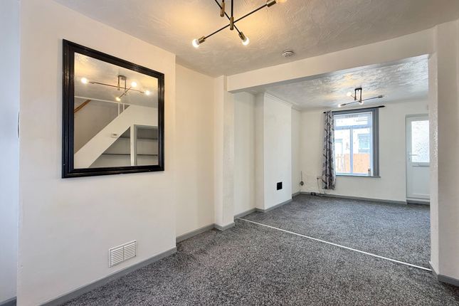7, Market Road Place, Great Yarmouth photo 3