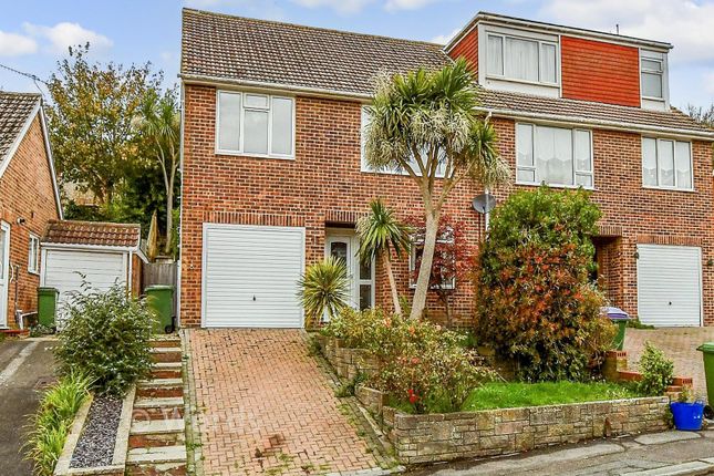 24, Valebrook Close, Folkestone photo 2