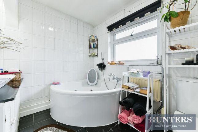 Semi-detached house for sale in Oxford Avenue, Hounslow