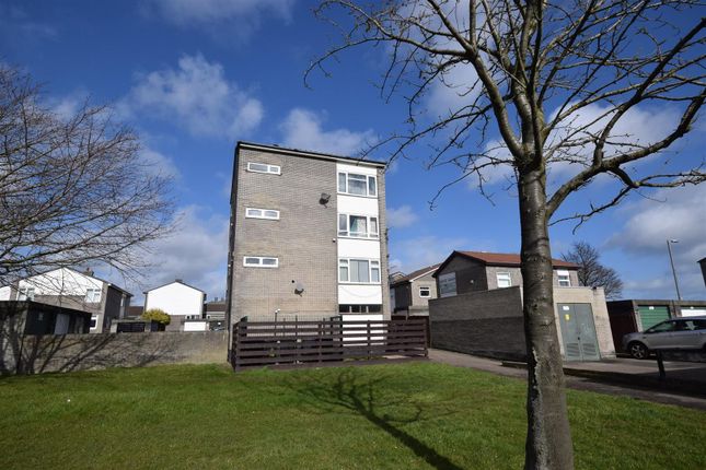 Flat to rent in Skerne Close, Peterlee, County Durham