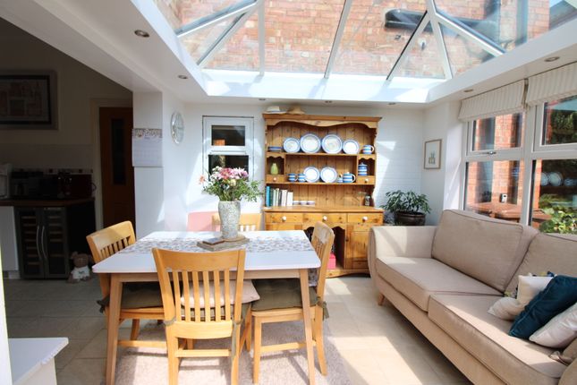 26, Victoria Avenue, Sleaford photo 5