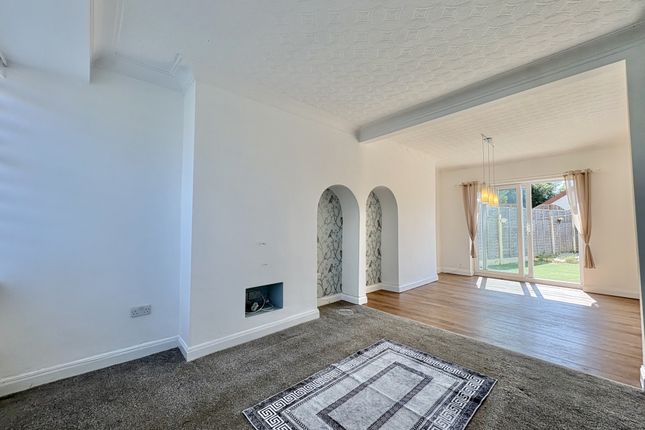 14, Low Moor Road, Bispham photo 2