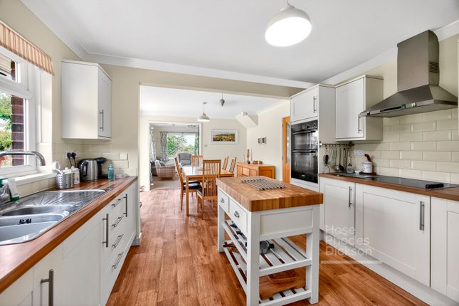 2, St. Nicholas Close, Isle of Wight photo 4