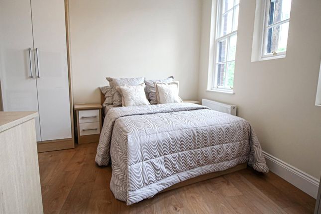 Apt 7 , Fairbairn Residence, 12 Clarendon Road Clarendon Road, Leeds photo 5