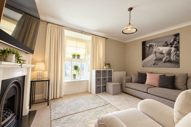 Flat 2, 7, Harbour Street, Whitstable photo 2