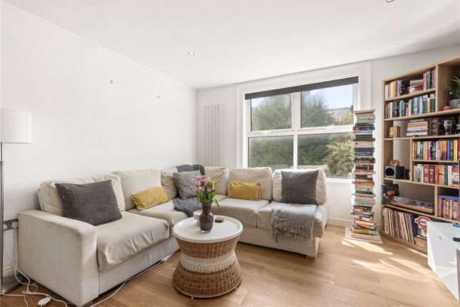 Flat 2, 48, Cavendish Road, London photo 2