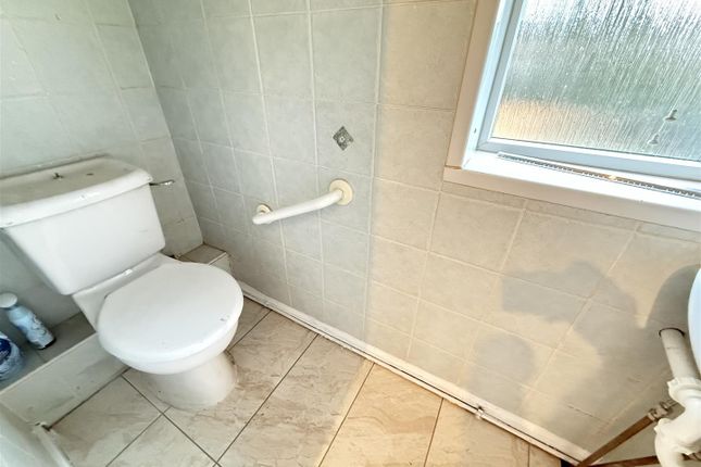 10, Sycamore Road, Wednesbury photo 4