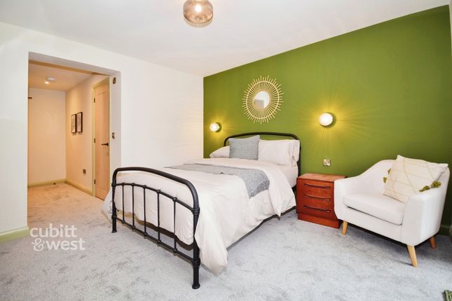 Room 1, 53, Scafell Avenue, Fareham photo 4