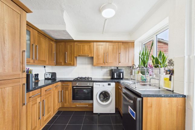 14, Furnwood, Bristol photo 3