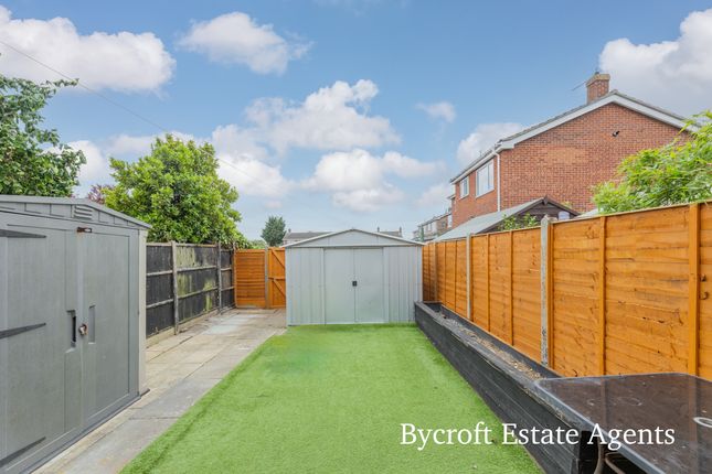 52, Fern Gardens, Great Yarmouth photo 3