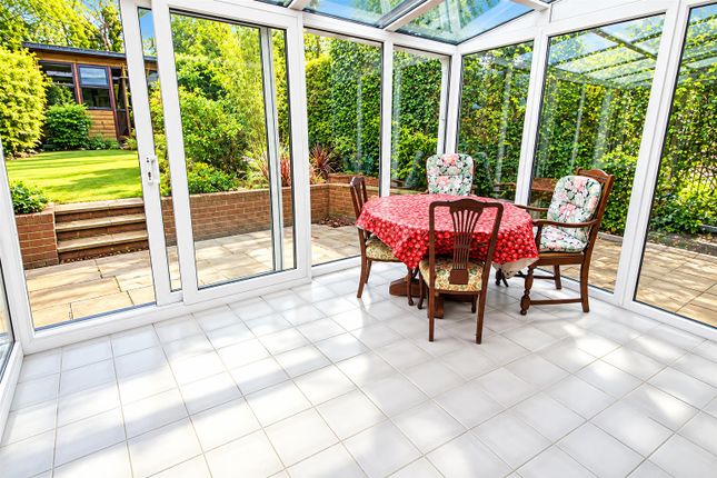 Parkstone Drive, Camberley photo 4
