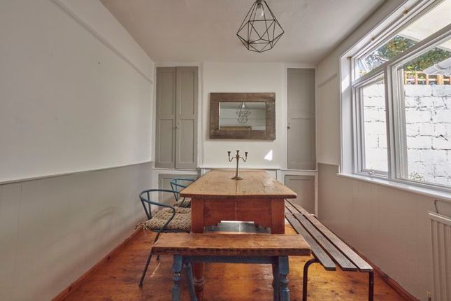 10, Sivell Place, Exeter photo 3