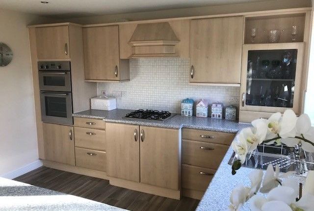 44, Queen Victoria Drive, Swadlincote photo 4