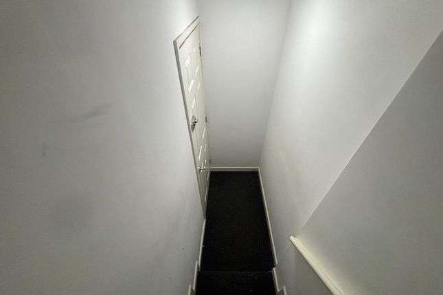 Flat 2, 247, Coventry Street, Coventry photo 3