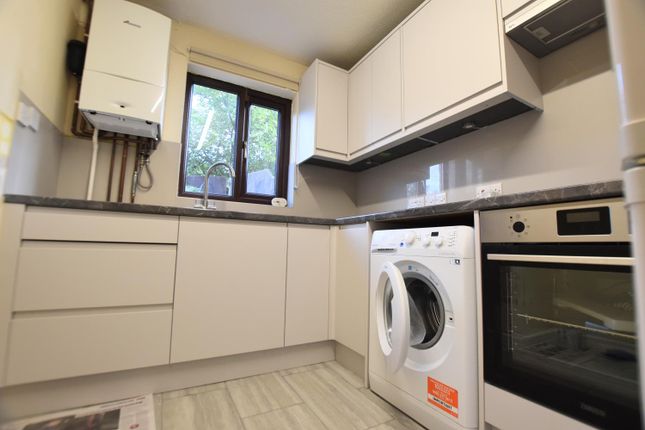 15, Blatherwick Court, Milton Keynes photo 5
