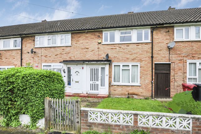 Property for sale in Parry Green South, Langley, Slough