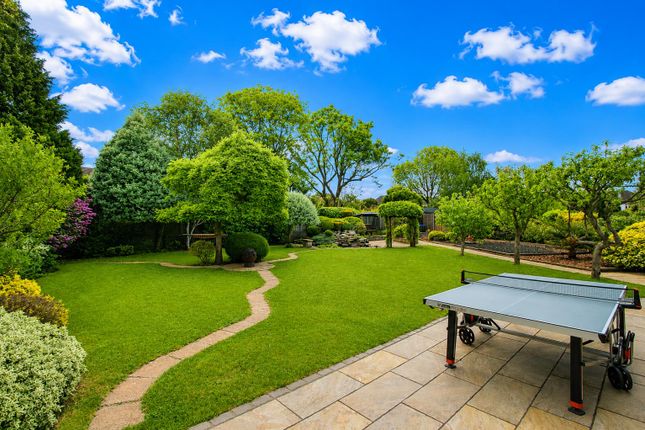 4, Farm Close, Wallington photo 4