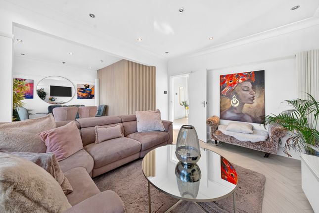 1, Westwood Avenue, London photo 4