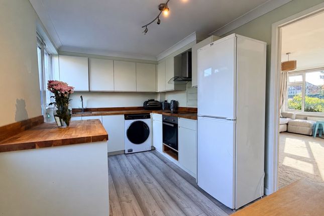 2 Beech Road, Southampton photo 2
