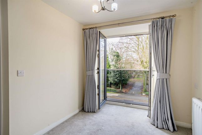 36 Oakfield Court, Crofts Bank Road, Manchester photo 3