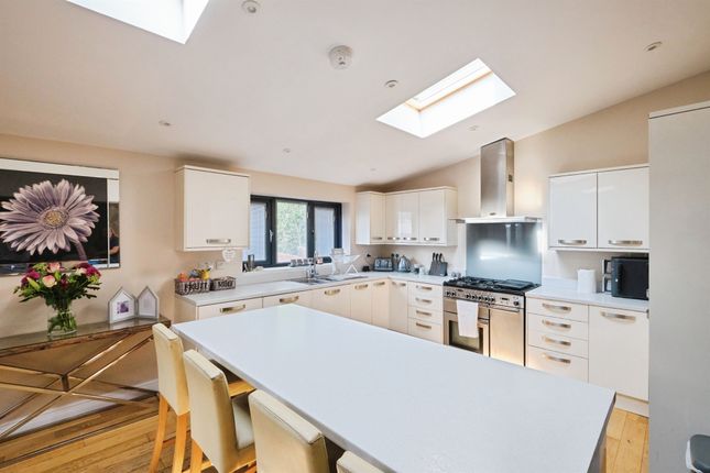 3, Himley Close, Birmingham photo 4