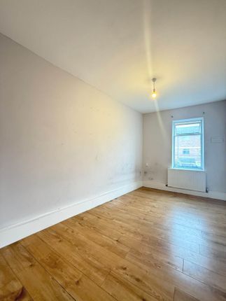 Norwood Road, Southall photo 4