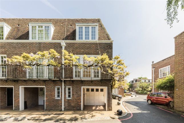 Detached house for sale in Abbotsbury Close, London