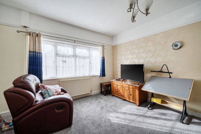 8, Preston Grove, Yeovil photo 3