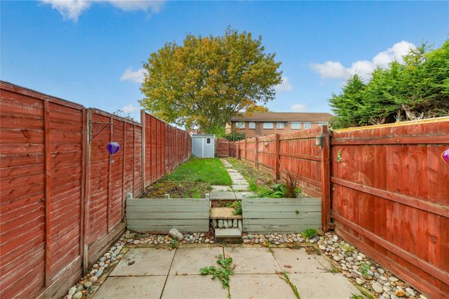 Greenwich Gardens, Newport Pagnell photo 4