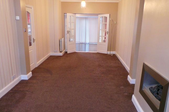 Terraced house to rent in Lawns Crescent, Grays