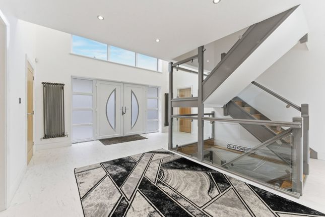 23 Abergarw Meadow, Bridgend photo 3