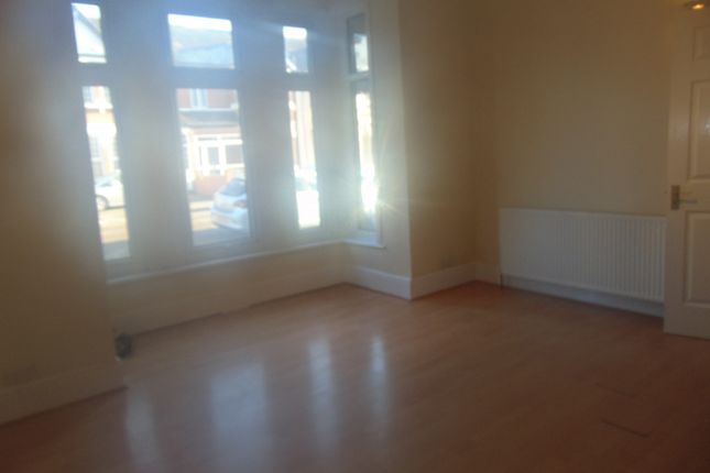 Thumbnail Flat to rent in Audley Gardens, Seven Kings, Essex
