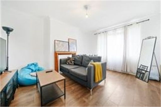 Thumbnail Flat to rent in Kingsley Court, Willesden Green, London