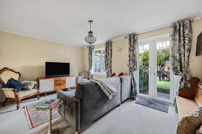 90 Greys Hill, Henley-On-Thames photo 3