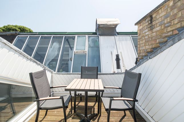 Welmar Mews, London photo 4