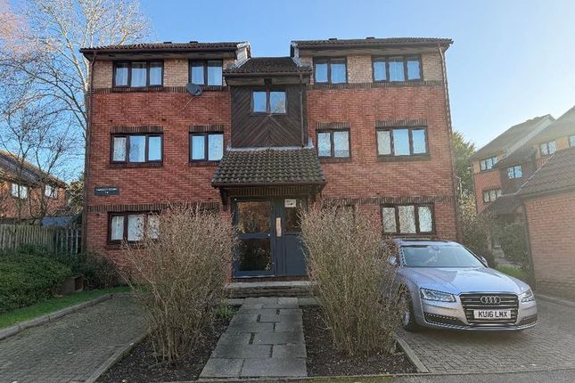 2-bed house on 3, Century Court , Pavilion Way, Edgware, £295,000