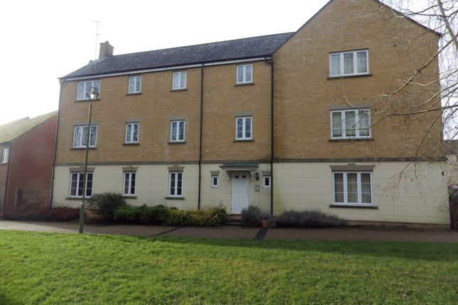 2 bed flat to rent in Madley Brook Lane, Witney, Oxfordshire OX28