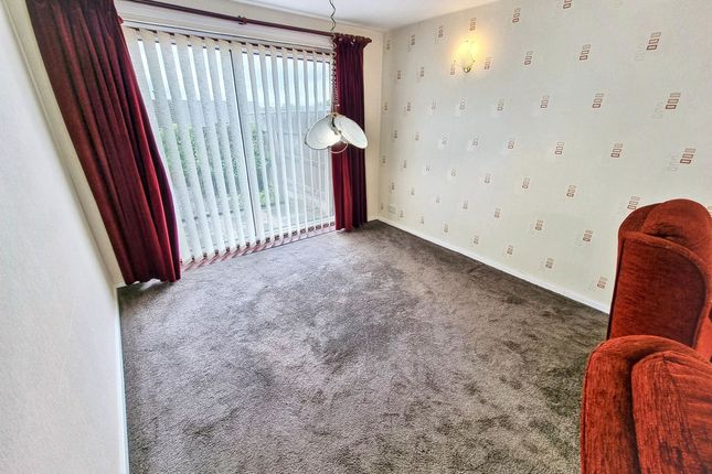 3, Glebe Close, Newcastle Upon Tyne photo 4