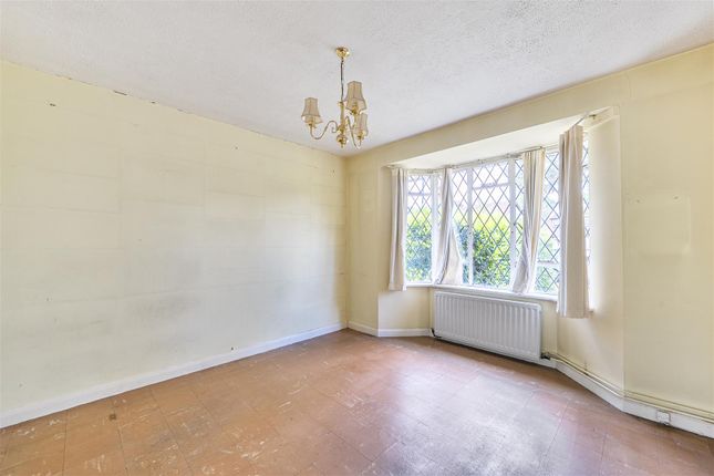 5, Forest Road,, Effingham Junction photo 4